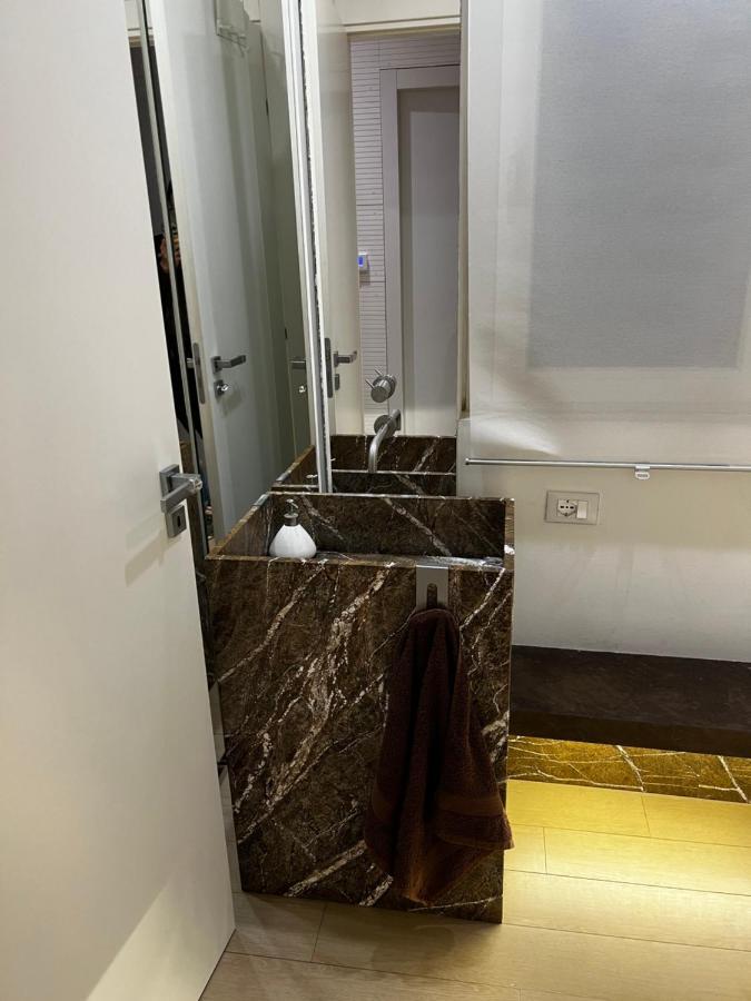 Lux Apartment In Historical Center Of Palermo Luaran gambar