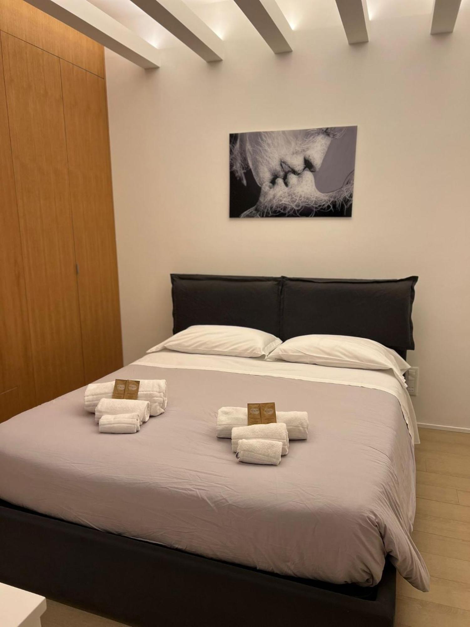 Lux Apartment In Historical Center Of Palermo Luaran gambar